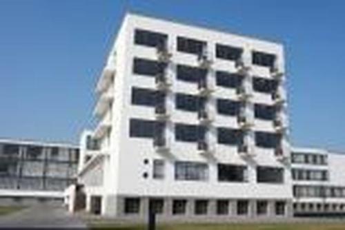 Bauhaus  2012.04 Atelier Building exterior 4024