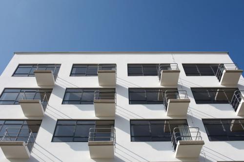 Bauhaus  2012.04 Atelier Building exterior 4038