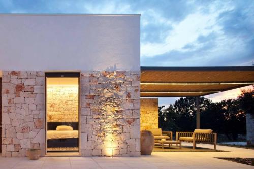 villa-ostuni-finestra-camera-carminati