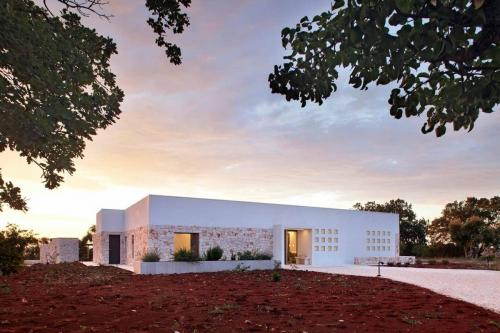 villa-ostuni-prospetto-principale-carminati